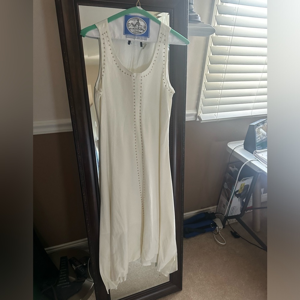 White linen sleeveless and lined long maxi 14 inches pit to pit14" 42" length - Picture 2 of 4